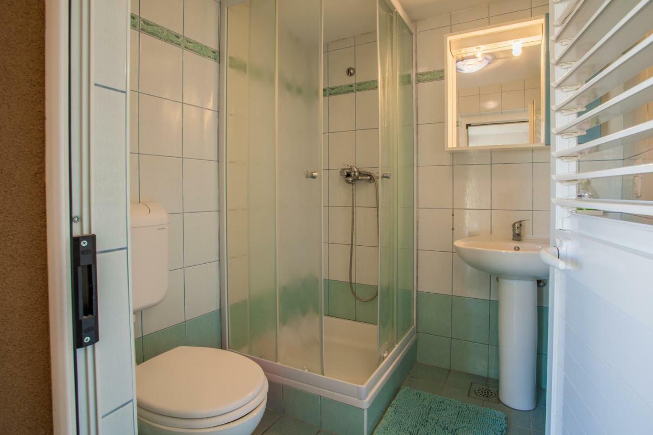 Apartment Surdic Valun Exterior foto